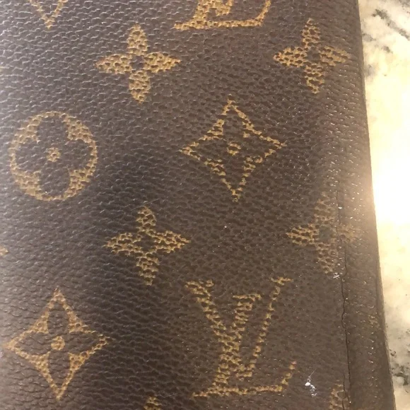 🎉🎉🎉HOST PICK 🎉🎉🎉 Authentic Louis Vuitton Paris Folio MNG 7+/8+ IPhone Case